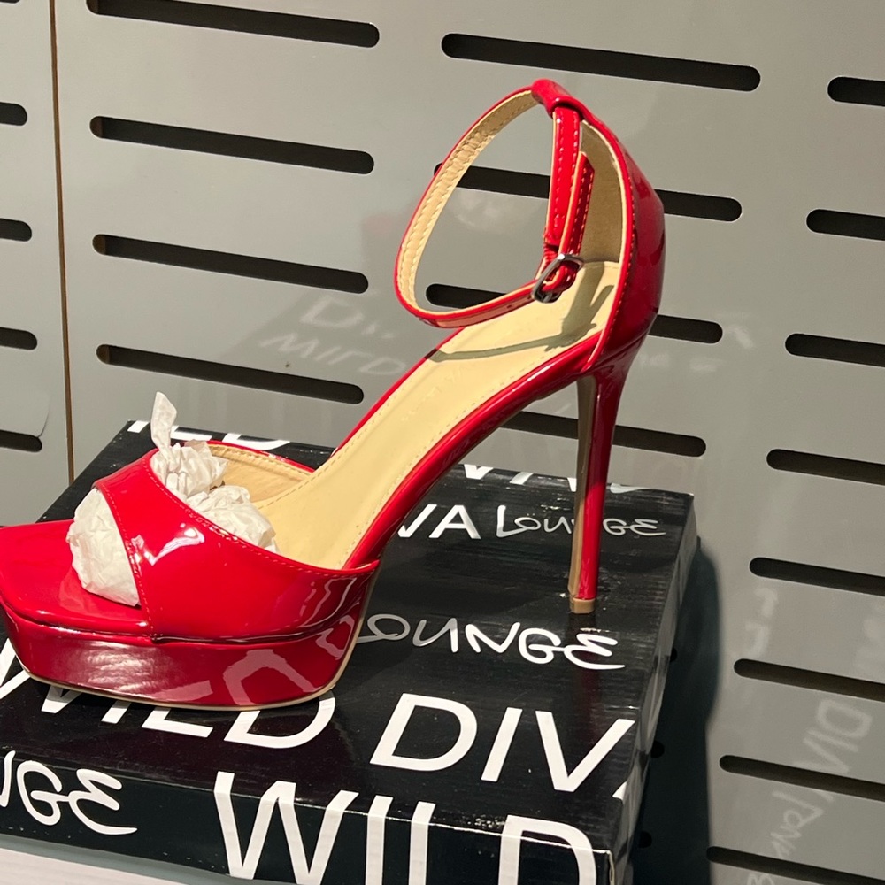 Sexy red heels